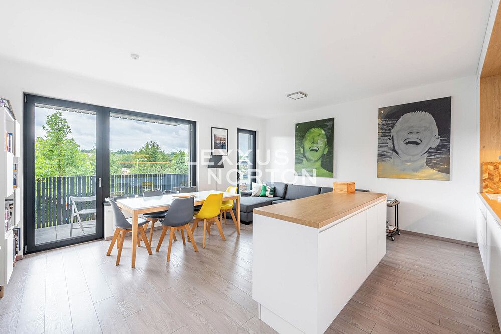 Pronájem bytu 4+kk 91 m²