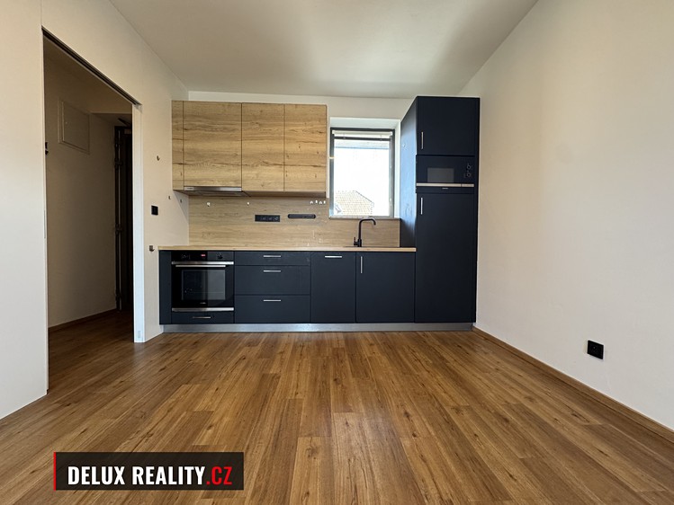 Prodej bytu 2+kk, 34 m² (1 z 18)