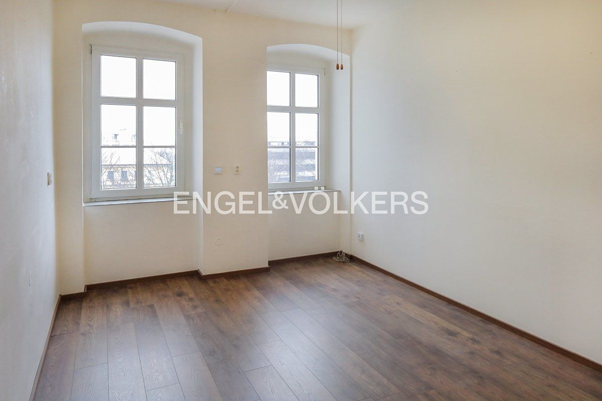Pronájem kanceláře 16 m² – fotografie 2