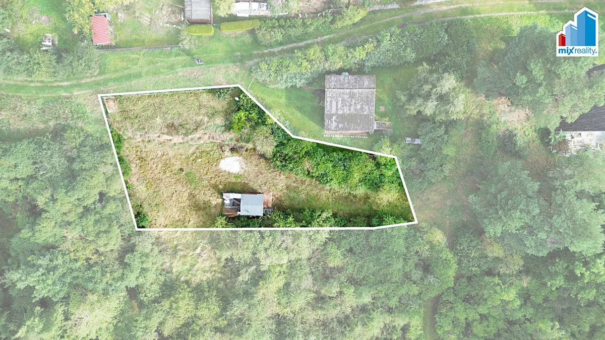 Prodej stavebního pozemku 710 m²