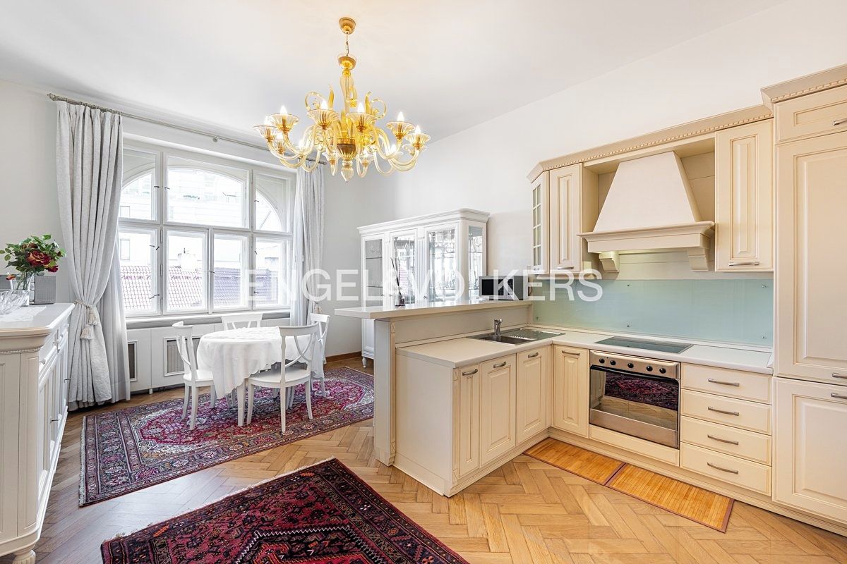 Pronájem bytu 3+kk 69 m²