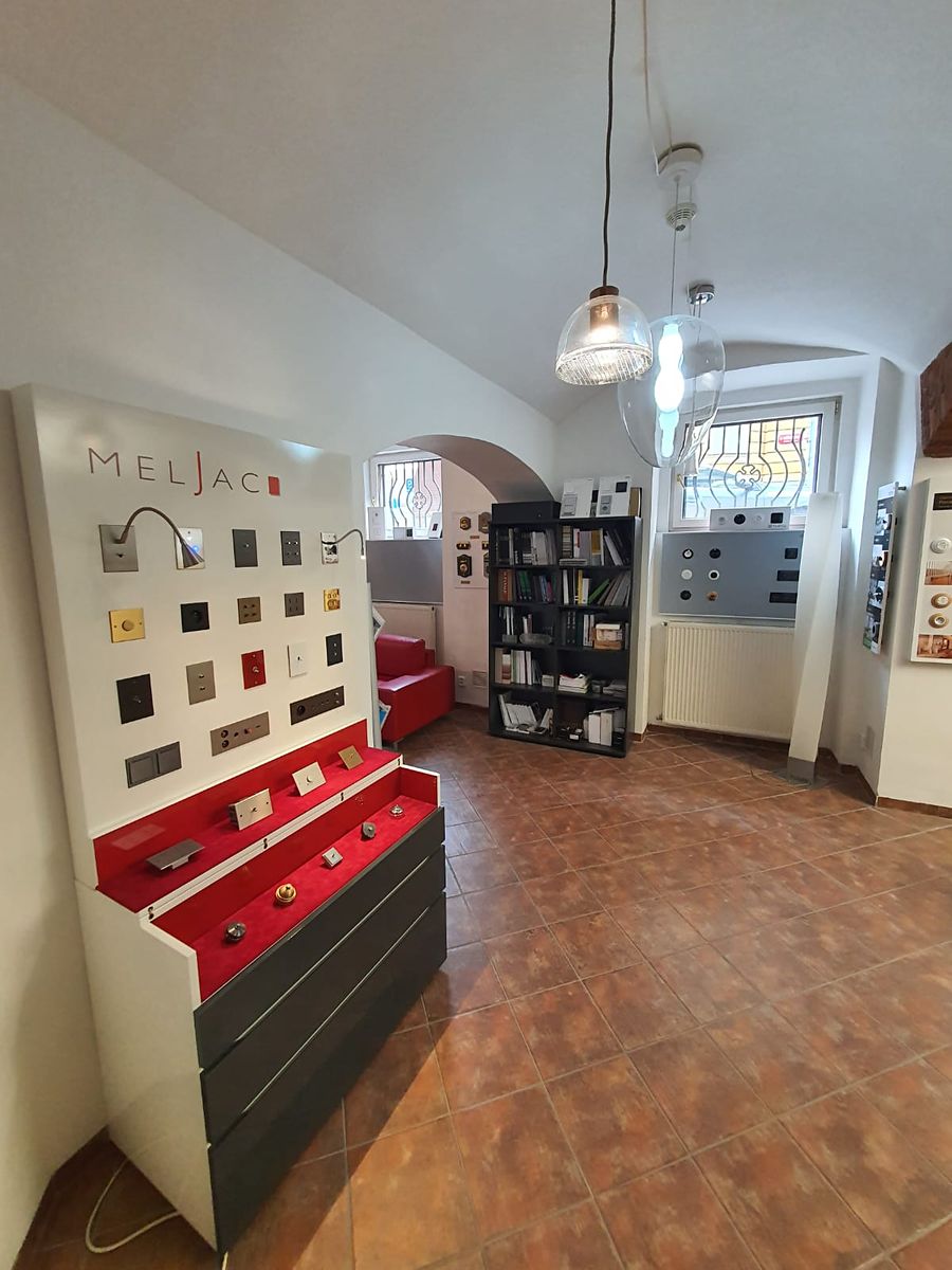 Pronájem obchodního prostoru 130 m² – fotografie 5