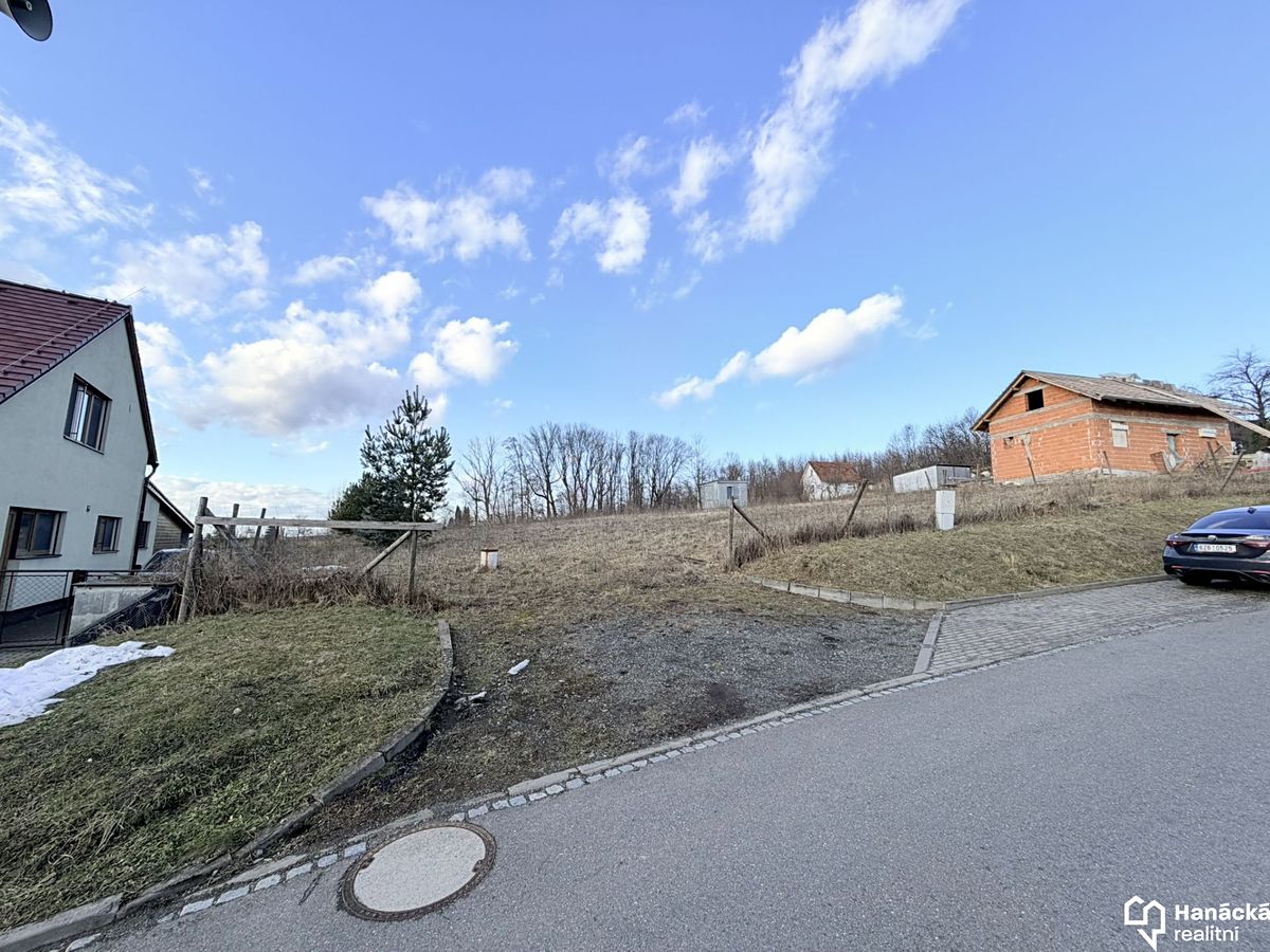 Prodej stavebního pozemku 1160 m² – fotografie 3
