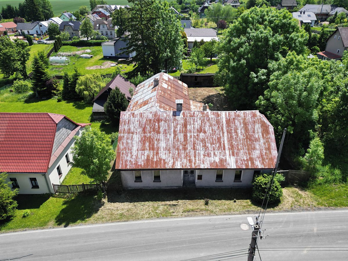 Prodej rodinného domu 234 m², pozemek 1080 m² – fotografie 5