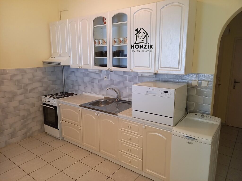Pronájem bytu 1+1 60 m²