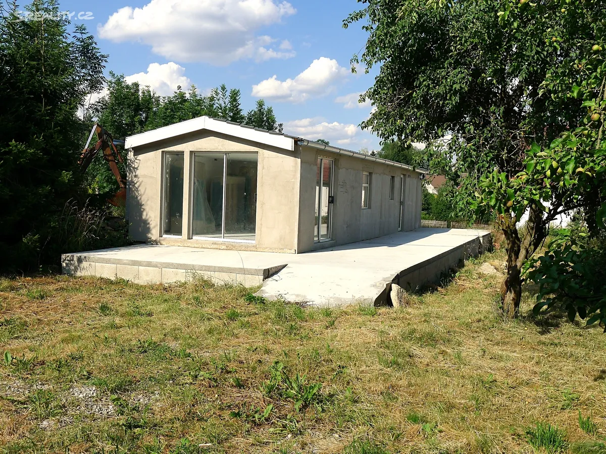 Prodej stavebního pozemku 700 m², Bernartice