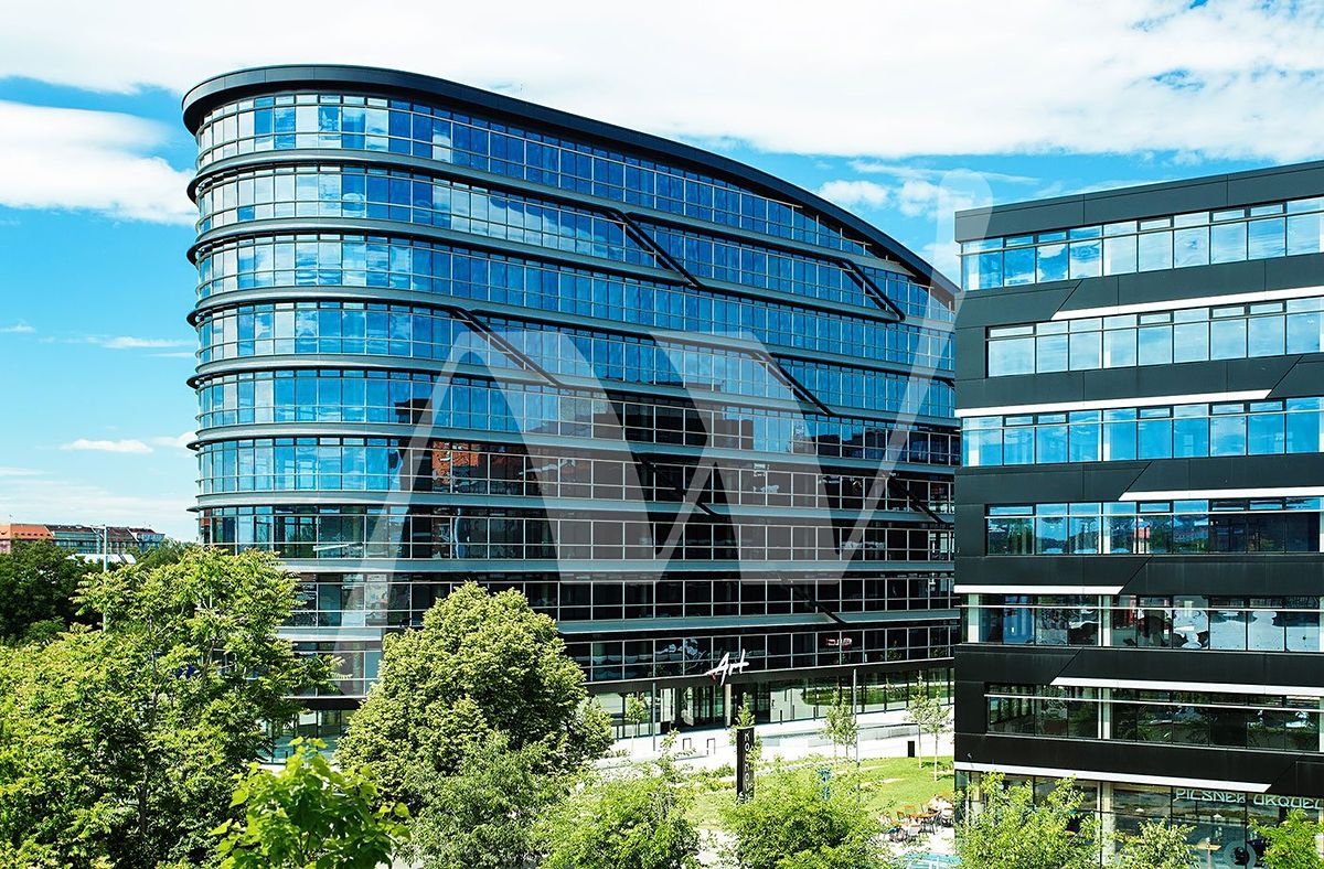 Pronájem kanceláře 1326 m² – fotografie 3