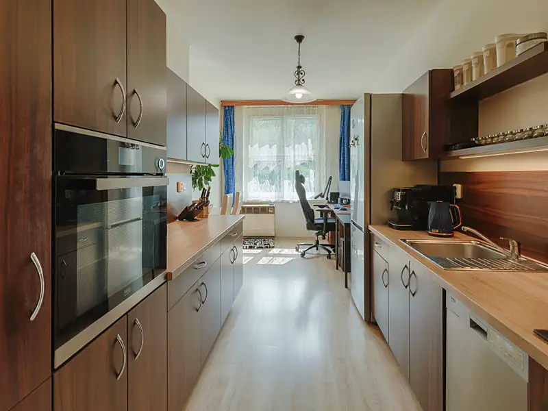 Prodej bytu 1+1 46 m², Praha – náhled fotky 1