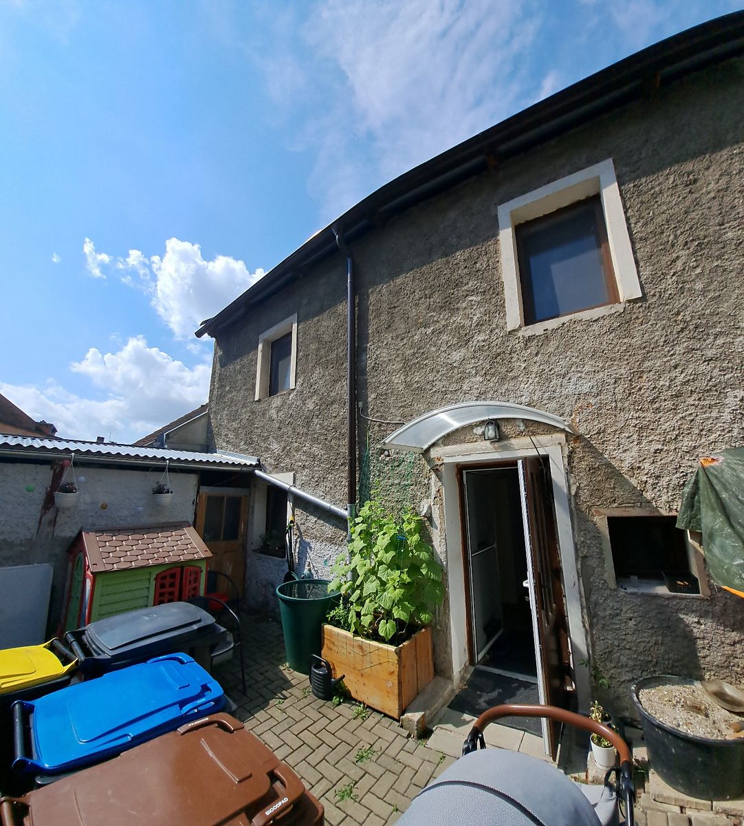 Prodej rodinného domu 160 m², pozemek 137 m² – fotografie 4