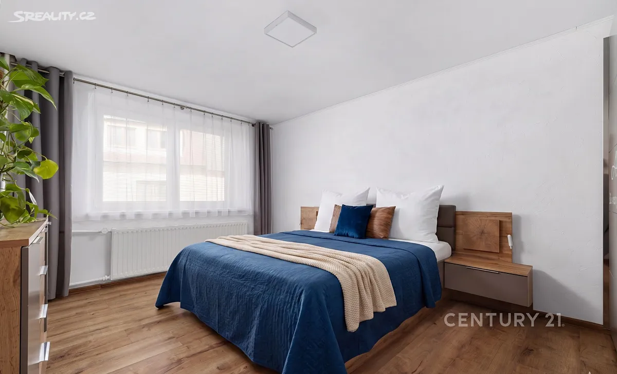 Prodej vícegeneračního domu 190 m², pozemek 598 m² - View 6
