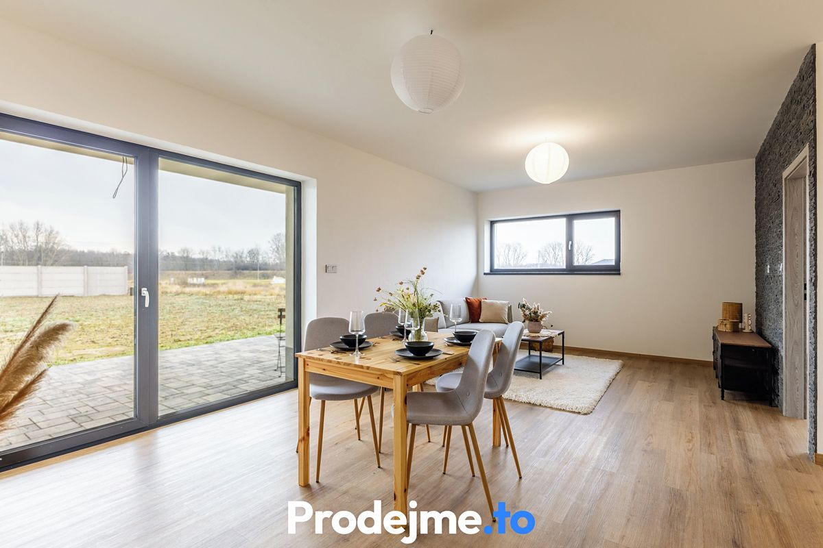 Prodej rodinného domu 113 m², pozemek 640 m² – fotografie 2