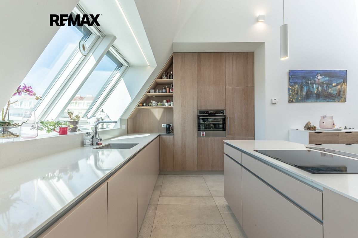 Prodej bytu 2+kk 80 m² – fotografie 2