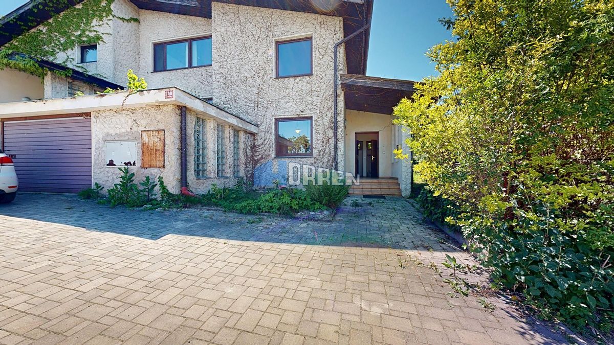 Prodej rodinného domu 250 m², pozemek 566 m² – fotografie 4