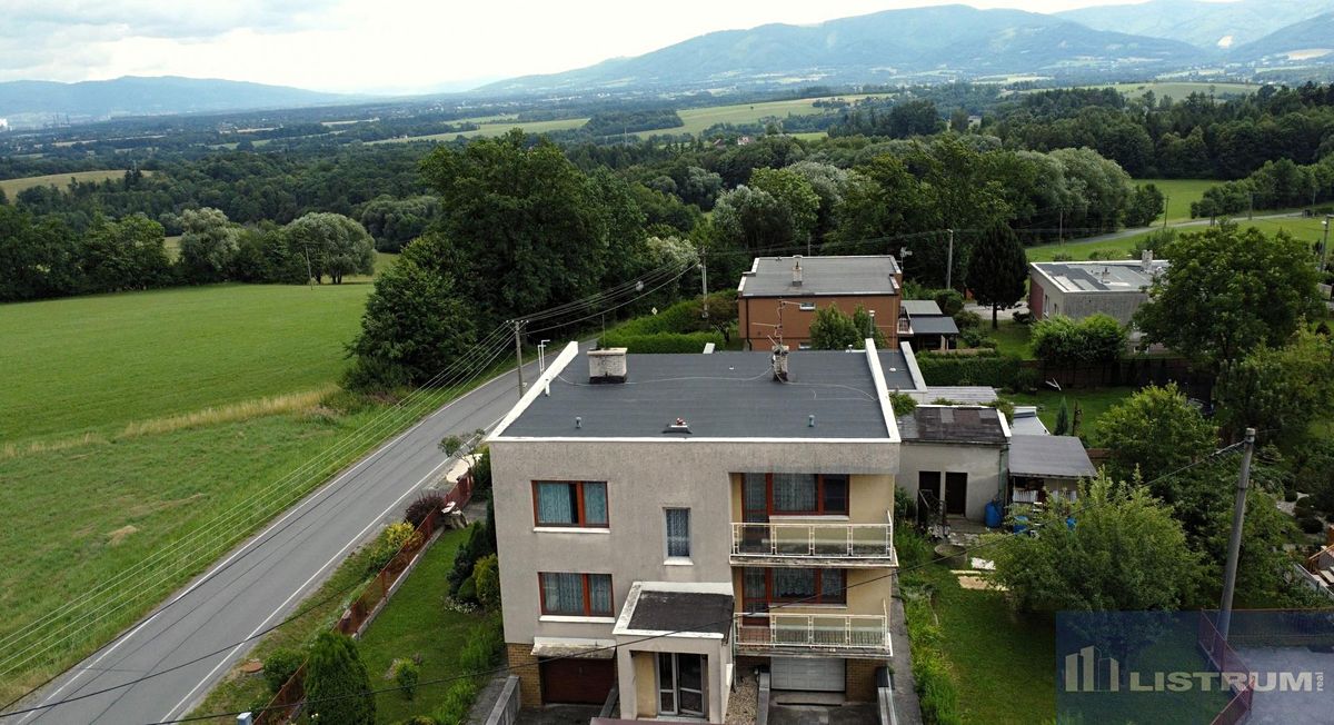 Prodej rodinného domu 320 m², pozemek 729 m² – fotografie 3