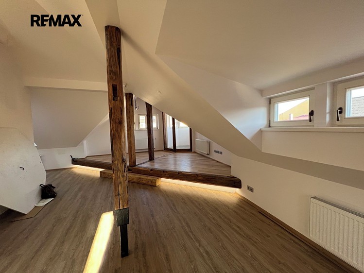 Комерційне приміщення в оренду, 174 м² (2 з 22)