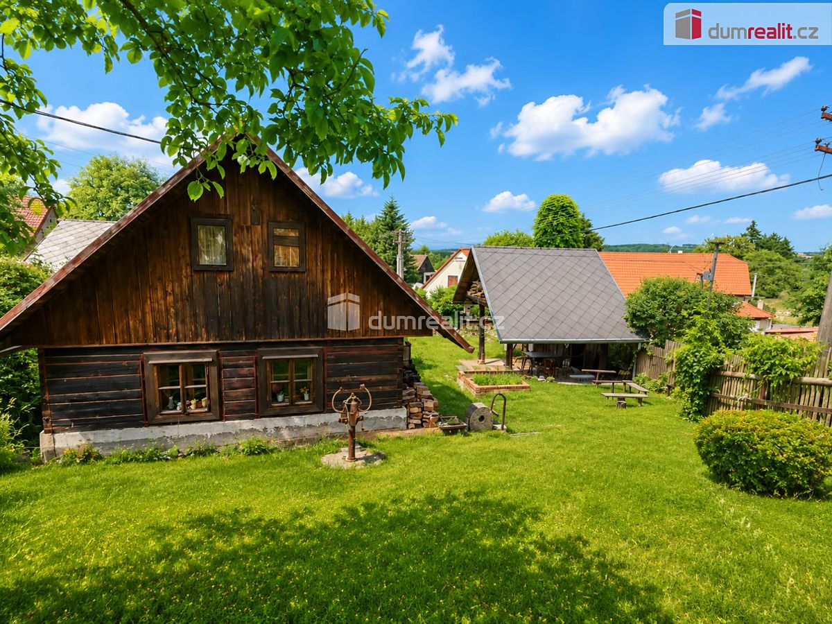 Prodej rodinného domu 222 m², pozemek 619 m² – fotografie 5