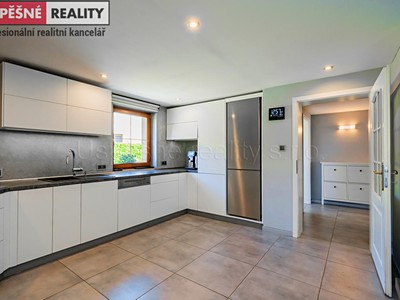 Prodej  rodinného domu 131 m², pozemek 790 m²