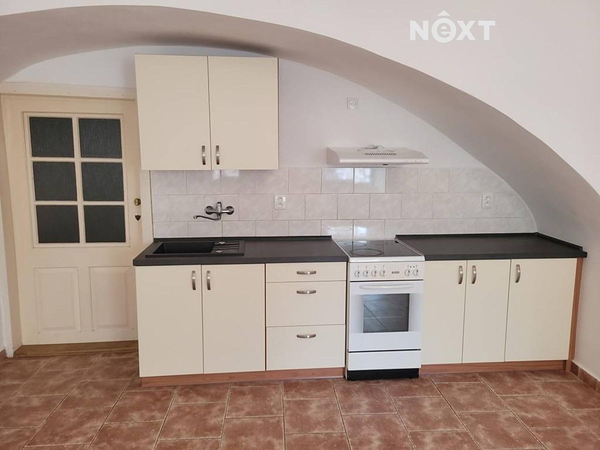 Pronájem bytu 1+kk 37 m²