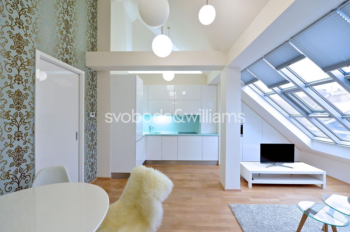 Pronájem bytu 2+kk 67 m²