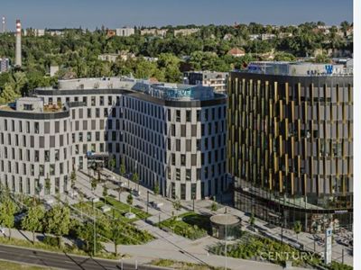 Pronájem kanceláře 518 m²