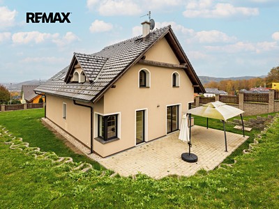 Prodej  rodinného domu 205 m², pozemek 946 m²