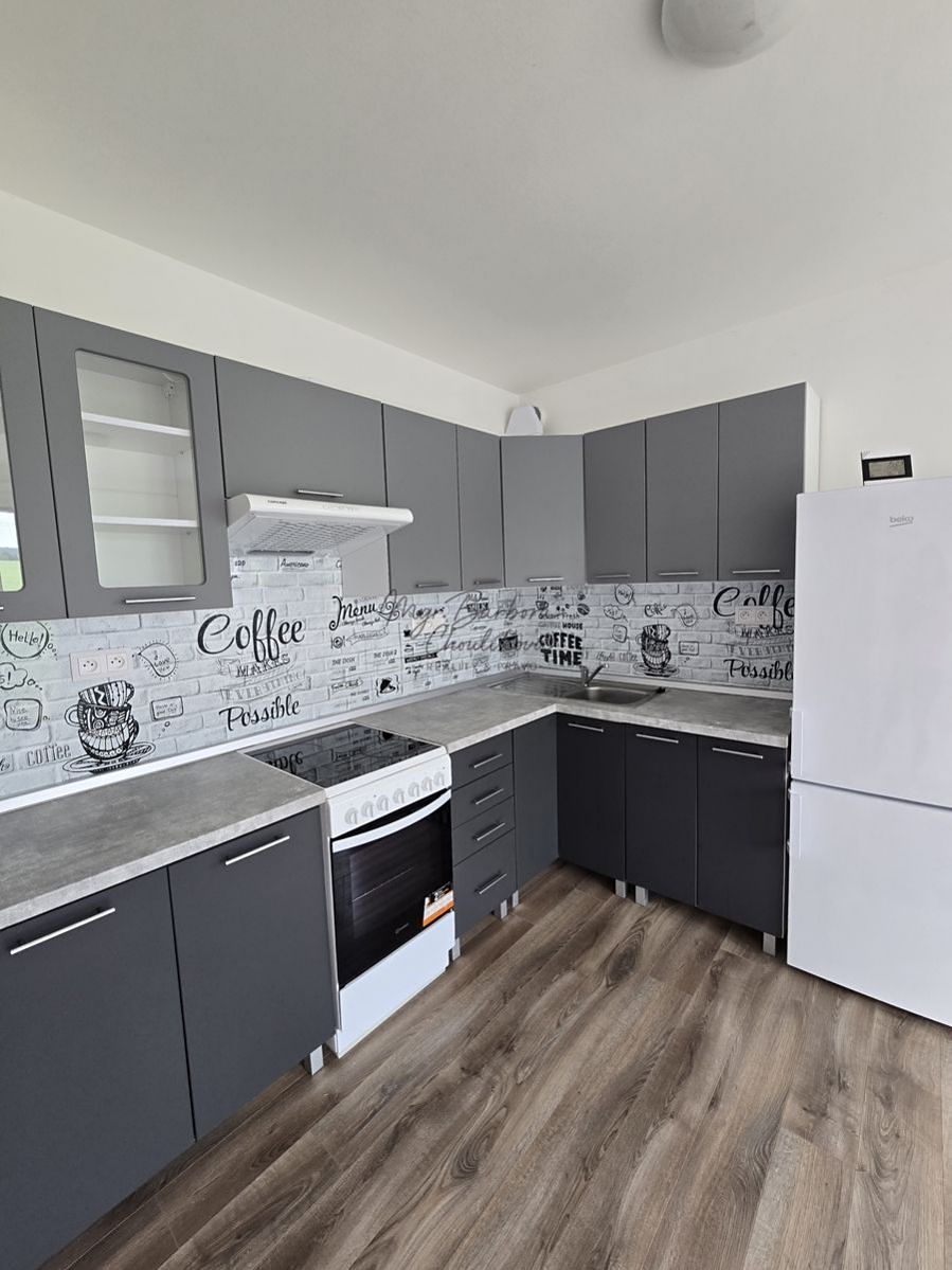Pronájem bytu 2+kk 44 m² – fotografie 3