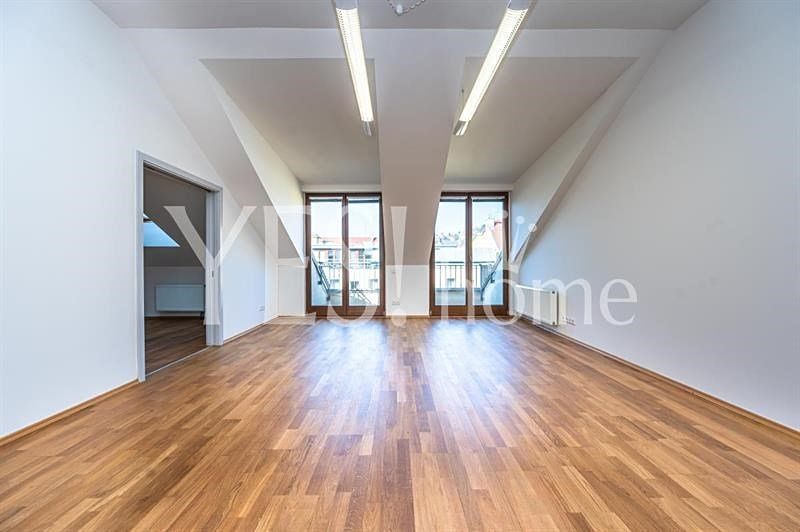 Pronájem bytu 3+1 129 m²