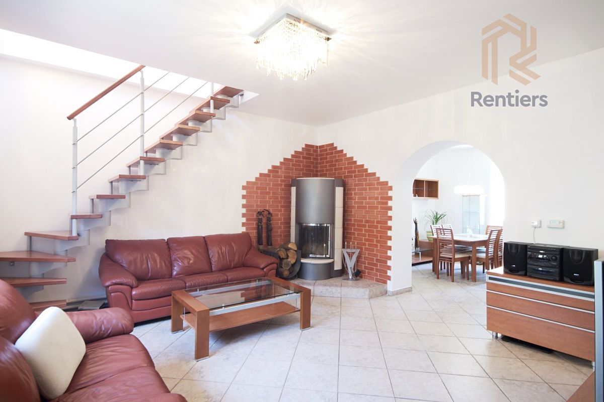 Pronájem rodinného domu 153 m², pozemek 255 m²