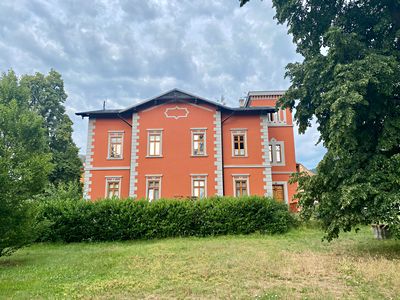 Prodej vily 900 m², pozemek 300 m²