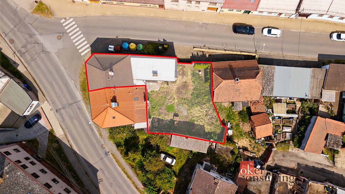 Prodej rodinného domu 194 m², pozemek 415 m² – fotografie 2