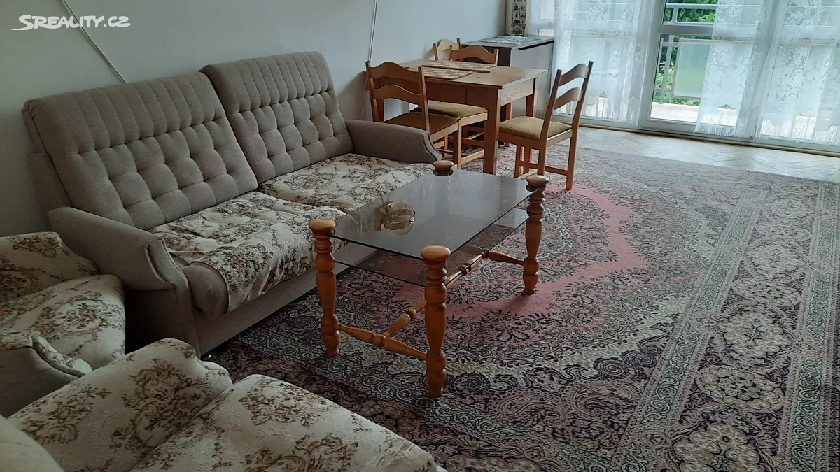 Pronájem bytu 2+1 65 m² – pohled 6