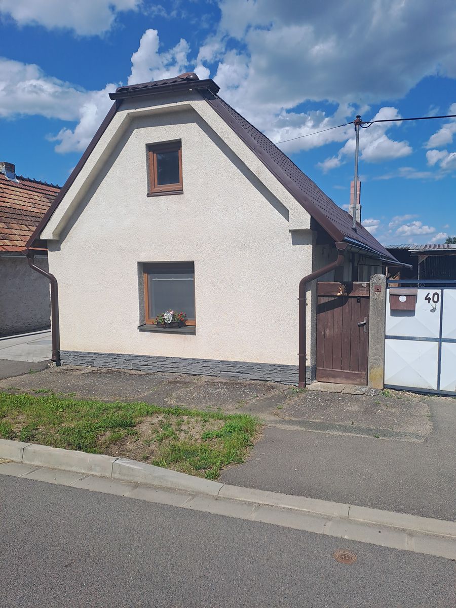 Prodej rodinného domu 87 m², pozemek 792 m²