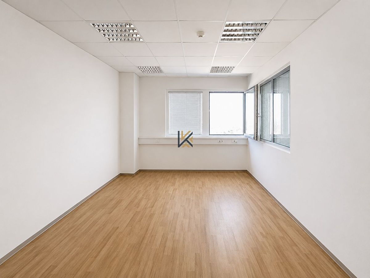 Pronájem obchodního prostoru 554 m² – fotografie 4