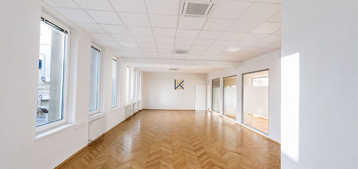 Pronájem kanceláře 280 m²