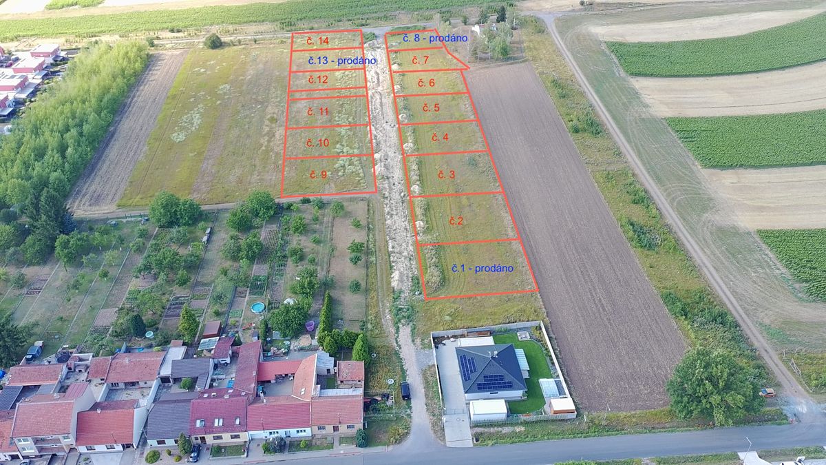 Prodej stavebního pozemku 746 m² – fotografie 2