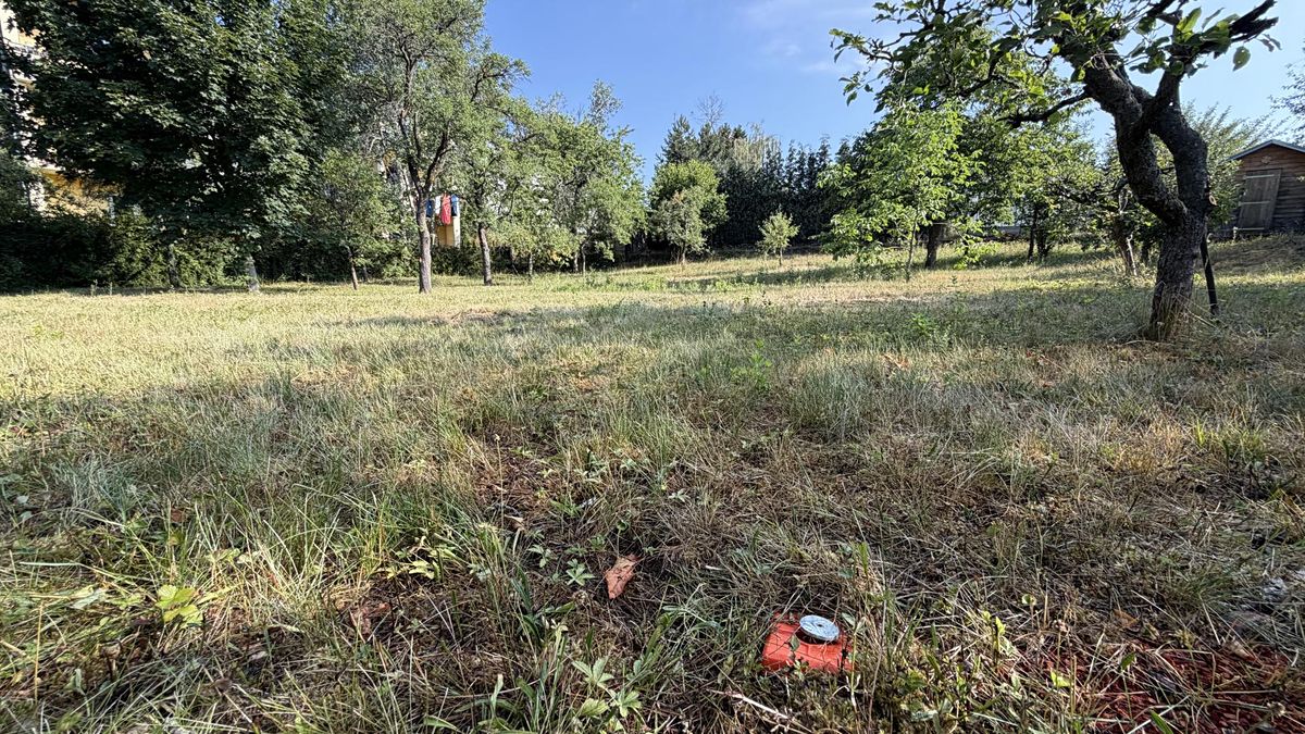 Prodej stavebního pozemku 812 m² – fotografie 3