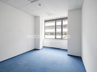 Pronájem kanceláře 467 m²