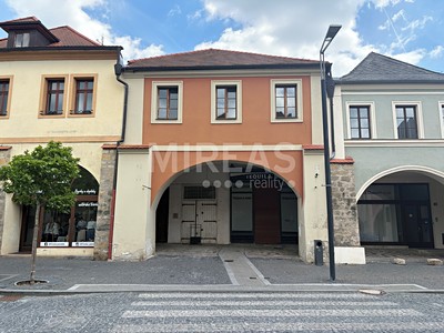 Pronájem kanceláře 185 m²