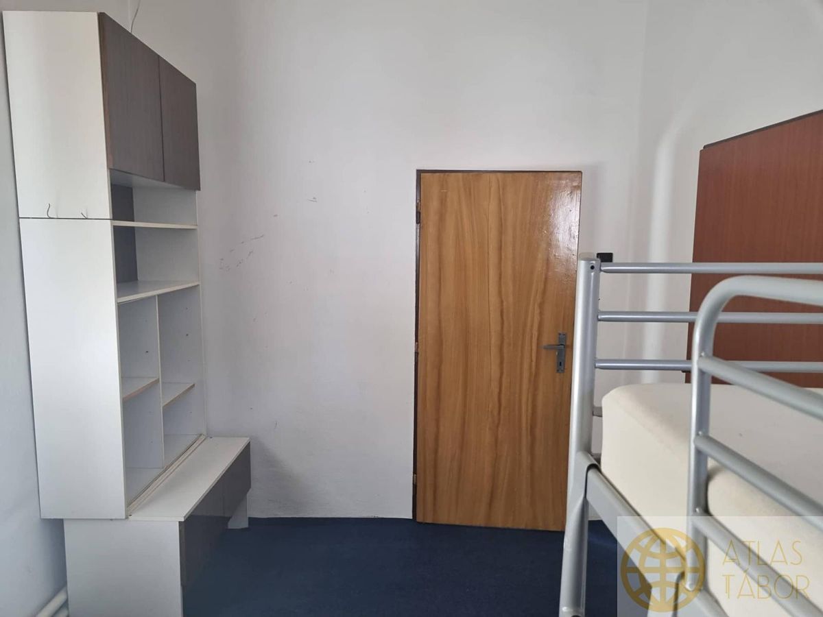 Pronájem rodinného domu 85 m², pozemek 380 m² – fotografie 4