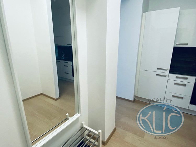 Квартира 2+kk в оренду, 55 м² (4 з 14)