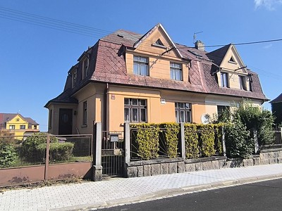 Prodej  rodinného domu 250 m², pozemek 444 m²