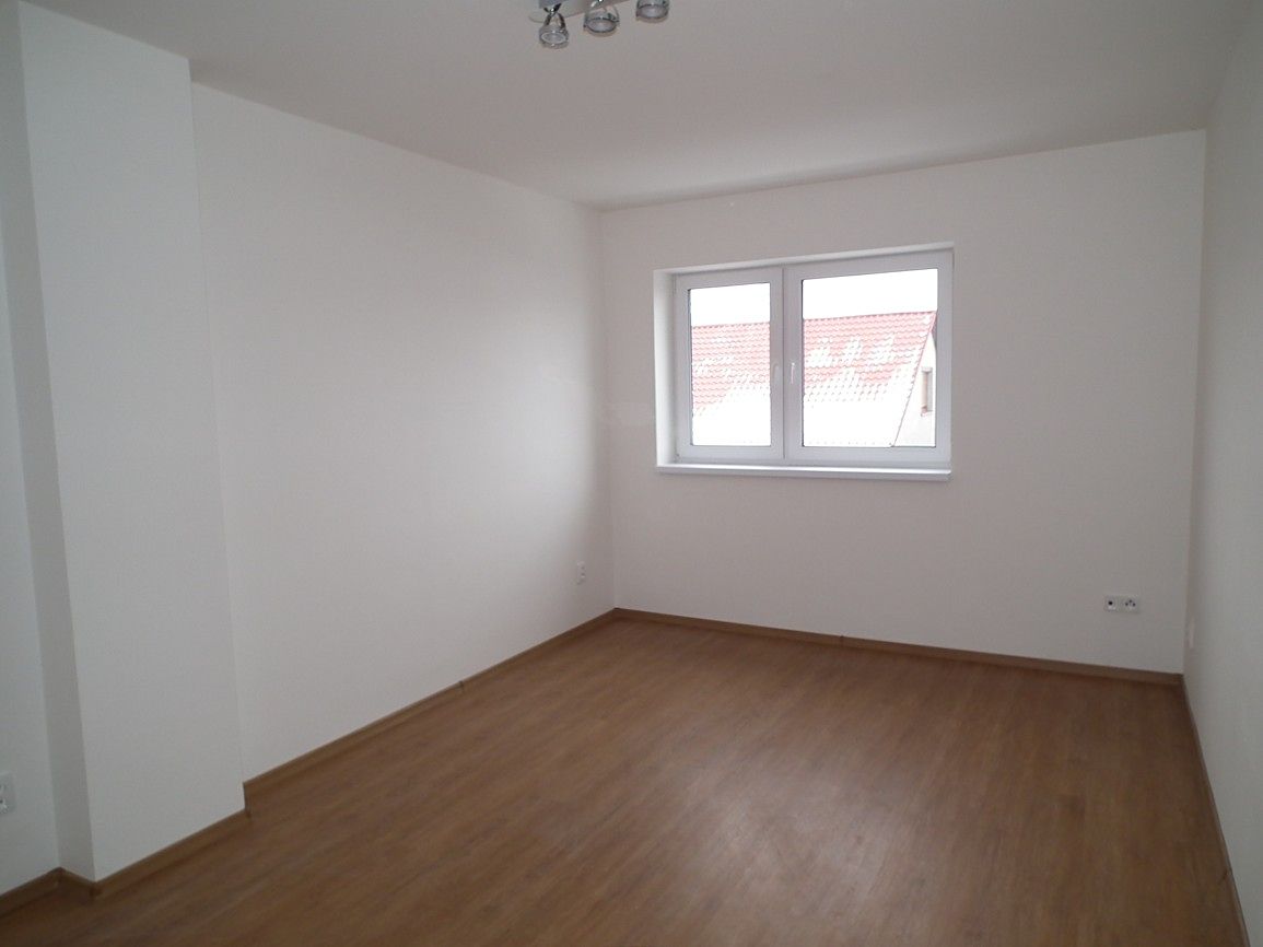 Pronájem bytu 2+kk 47 m² – fotografie 5