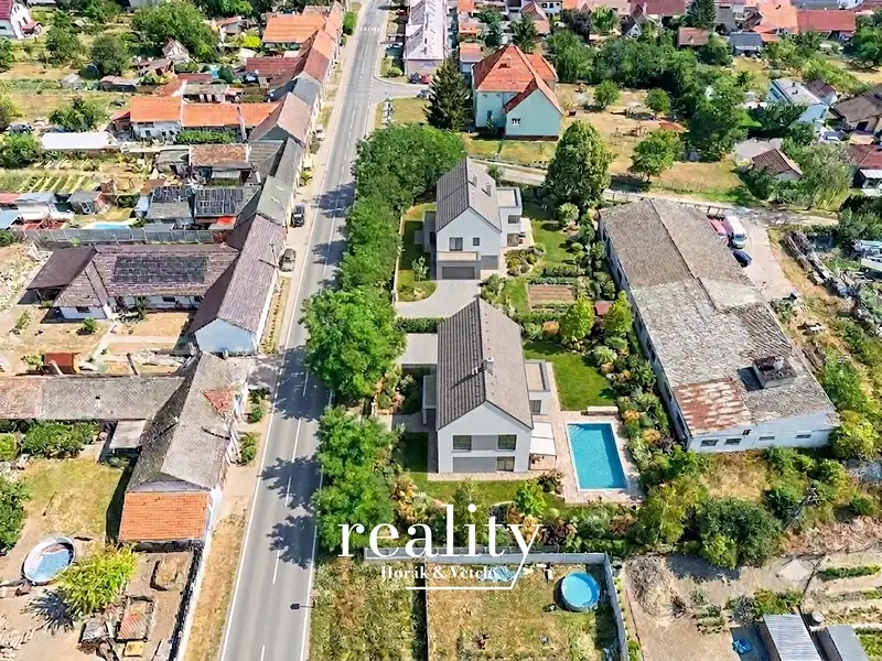 Prodej stavebního pozemku 2002 m², Drnholec – náhled fotky 3