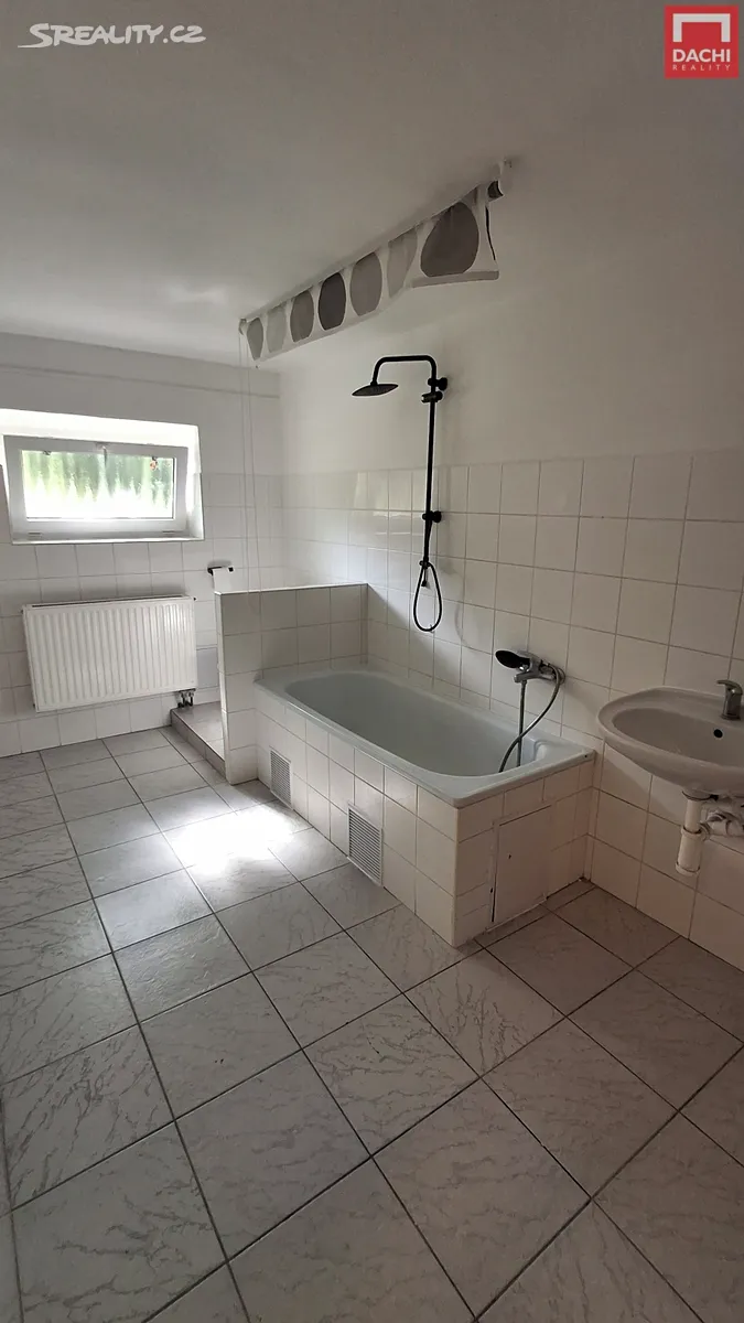 Pronájem bytu 2+1 55 m² – pohled 5
