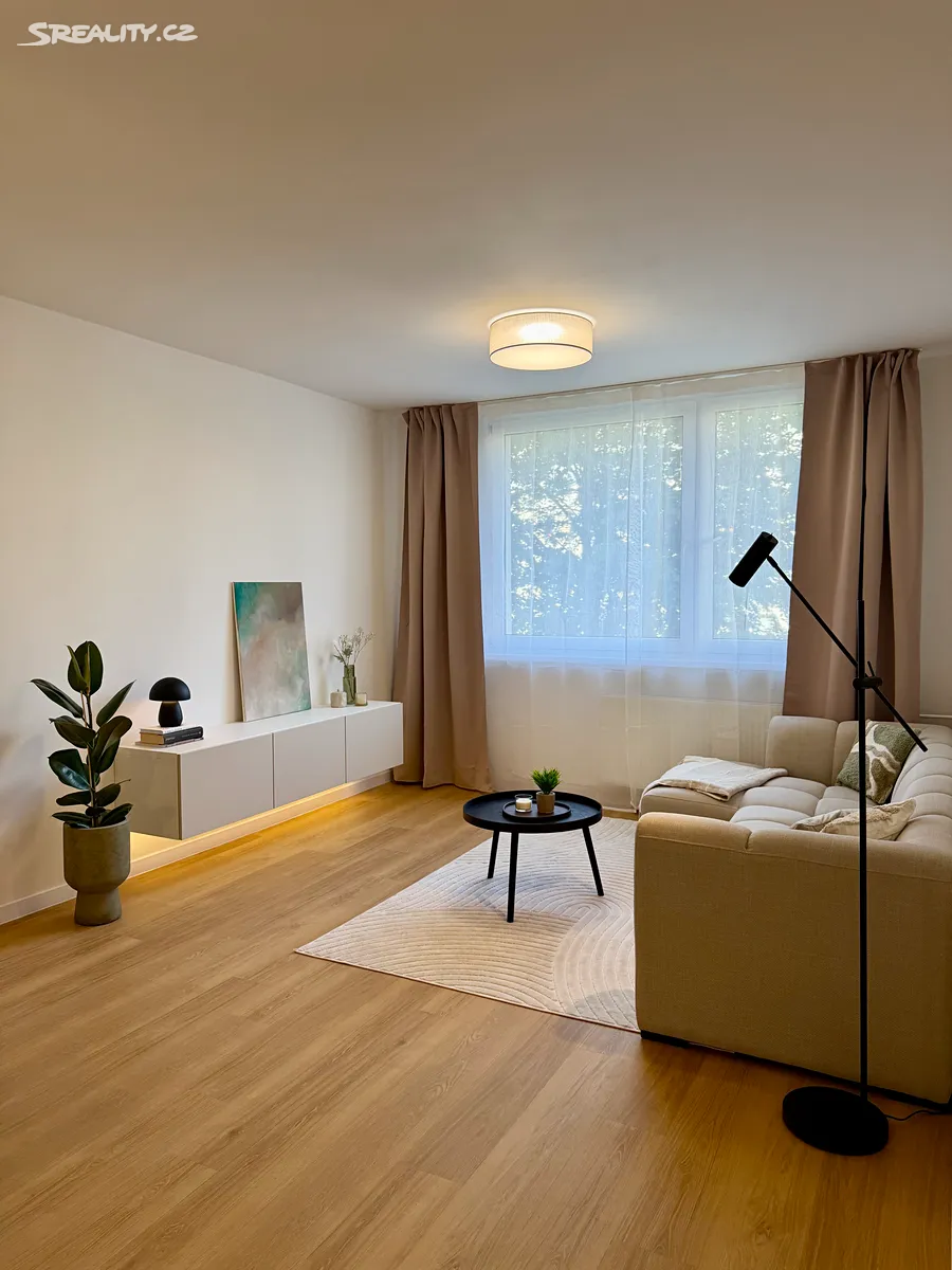 Prodej bytu 3+kk 65 m² – pohled 2