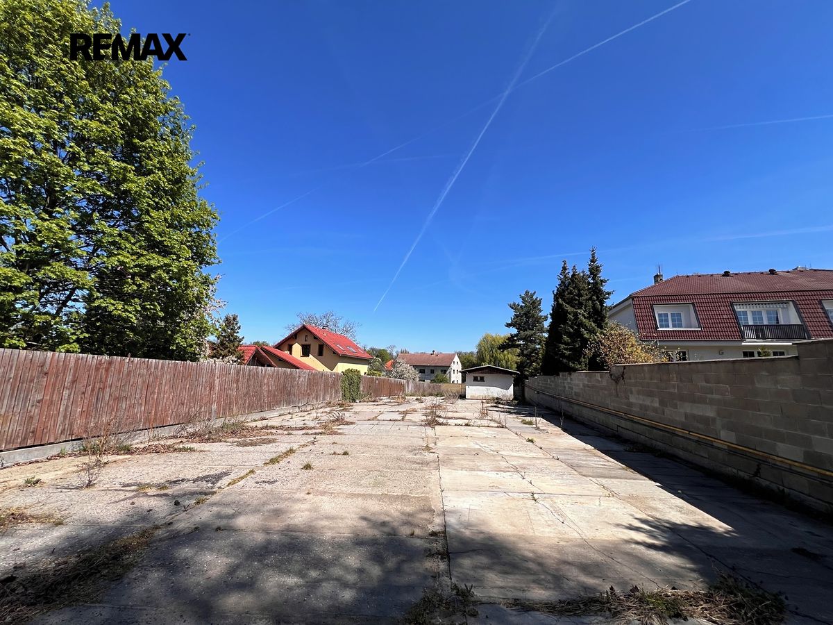 Prodej stavebního pozemku 954 m² – fotografie 4