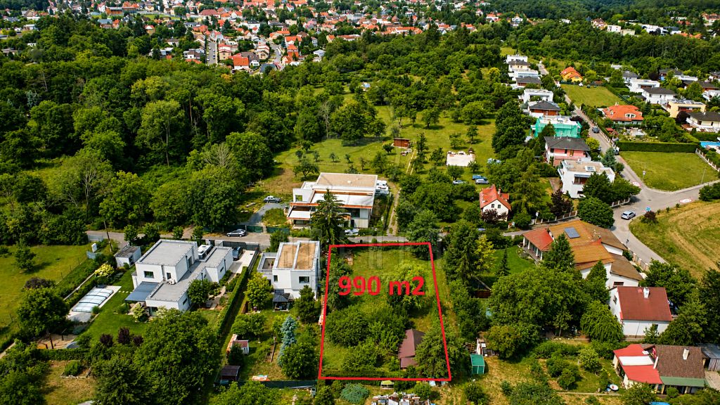Prodej stavebního pozemku 990 m² – fotografie 4