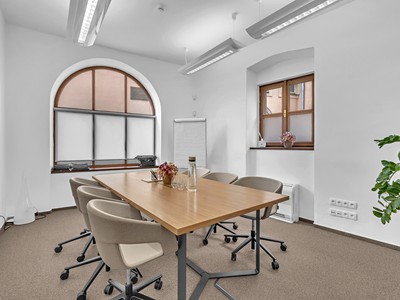 Pronájem kanceláře 112 m²