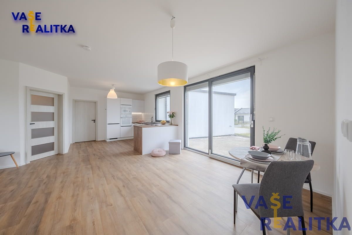 Prodej rodinného domu 116 m², pozemek 720 m² – fotografie 3