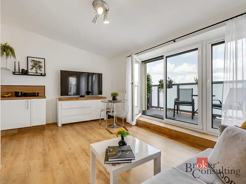 Prodej bytu 1+kk 30 m², Jesenice – náhled fotky 1